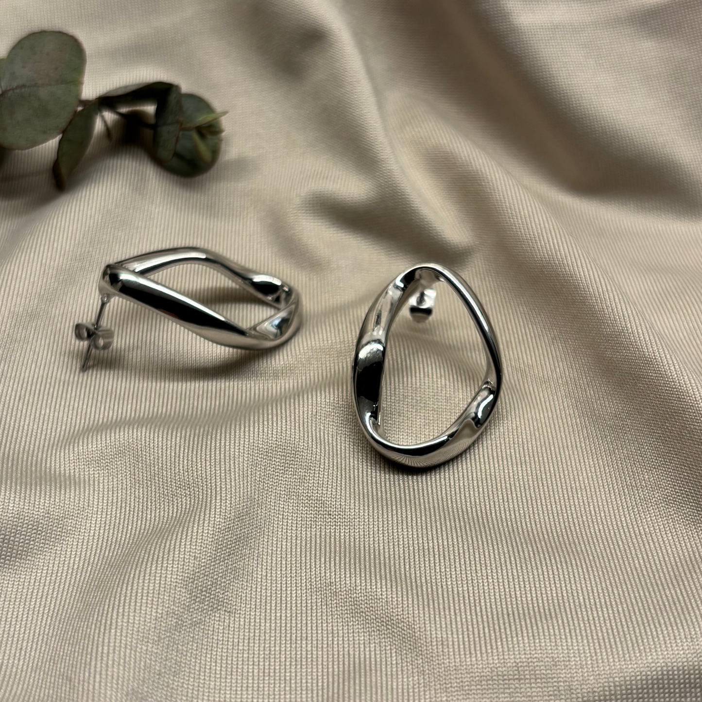 Aurora Hoops Earring - Serene Panache