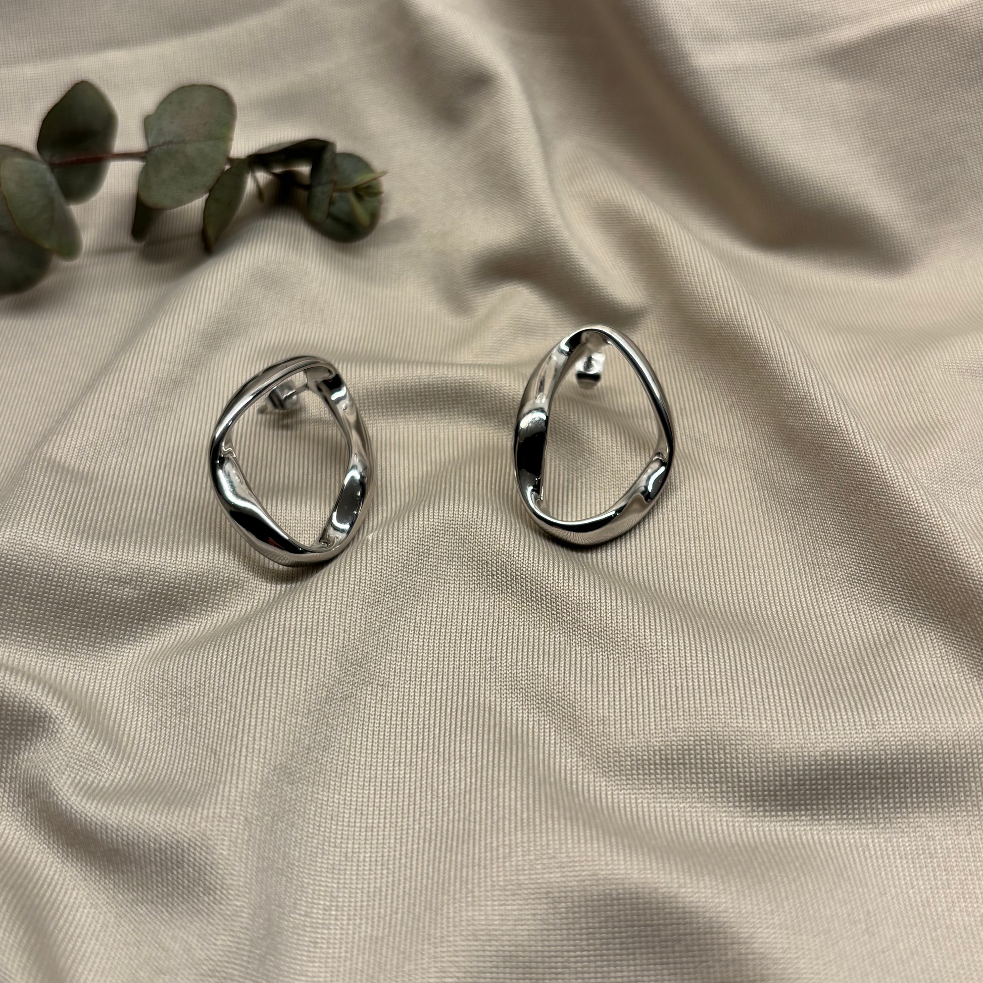 Aurora Hoops Earring - Serene Panache