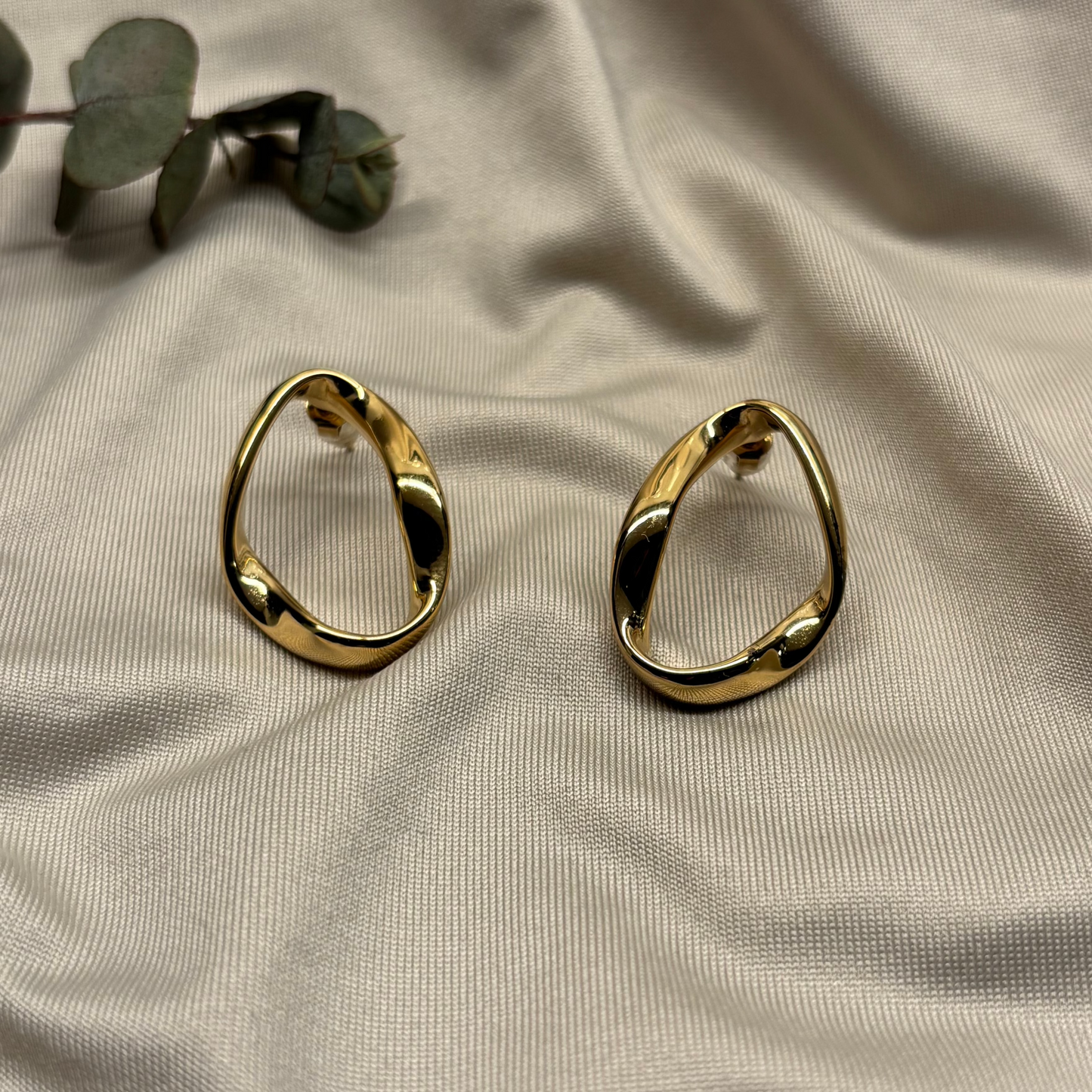 Aurora Hoops Earring - Serene Panache