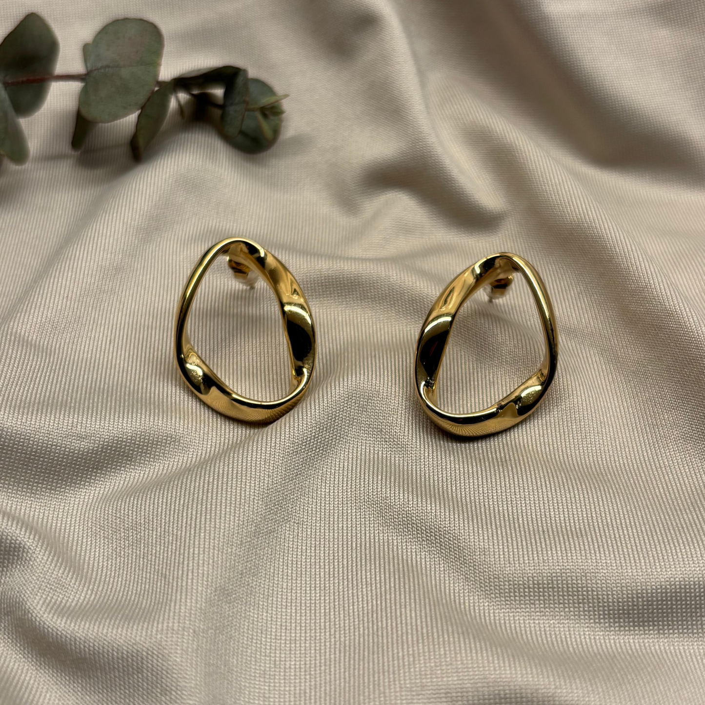 Aurora Hoops Earring - Serene Panache