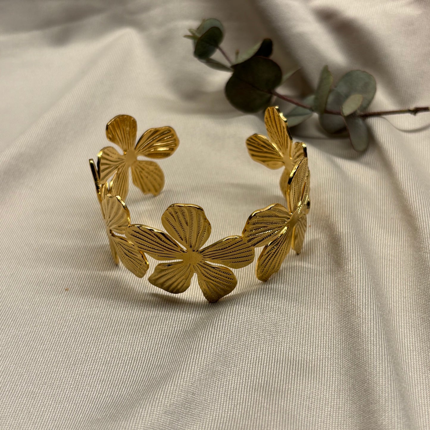 Flower Bracelet - Serene Panache