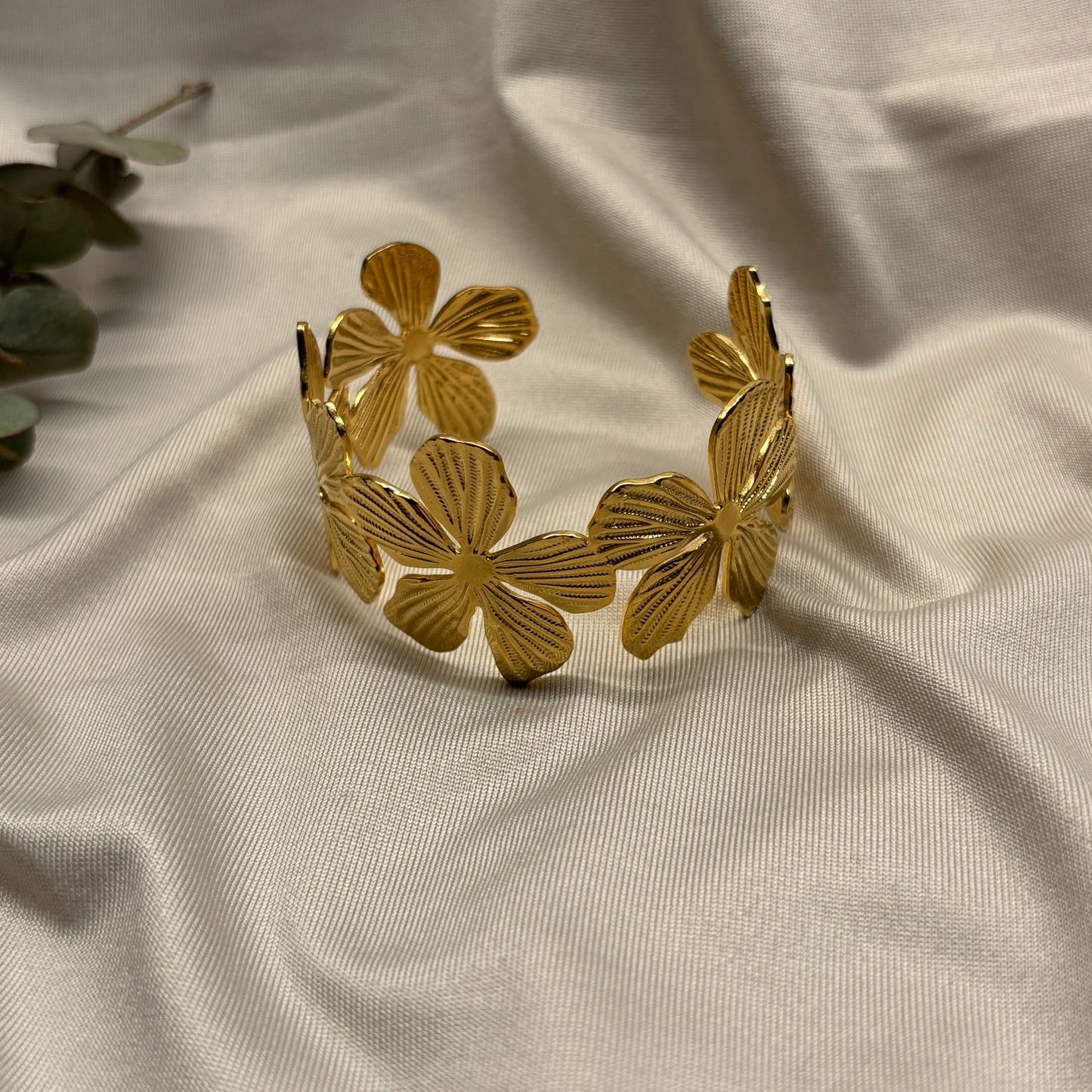 Flower Bracelet - Serene Panache